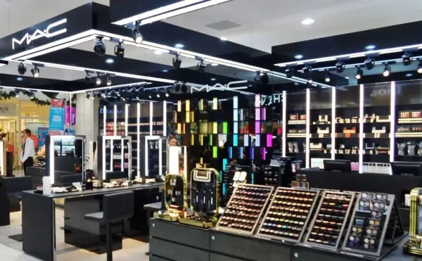 The Indian Makeup Industry: Data Analysis of top 10 makeup brands in India