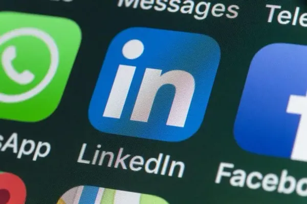 Scraping LinkedIn Public Company Data for Beginners